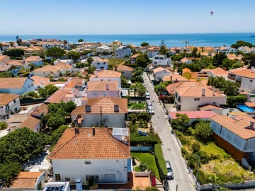 Moradia T5 para Venda em Carcavelos e Parede