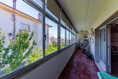 Moradia T5 para Venda em Carcavelos e Parede