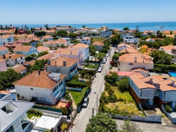 Moradia T5 para Venda em Carcavelos e Parede