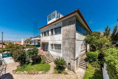 Moradia T5 para Venda em Carcavelos e Parede