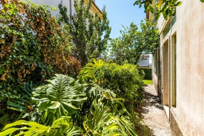 Moradia T5 para Venda em Carcavelos e Parede