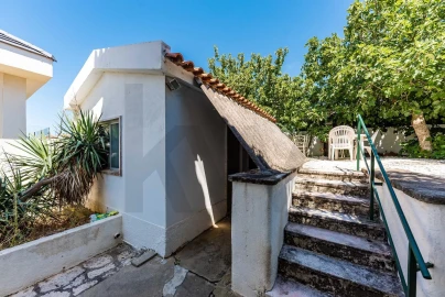 Moradia T5 para Venda em Carcavelos e Parede