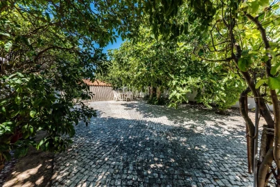 Moradia T5 para Venda em Carcavelos e Parede