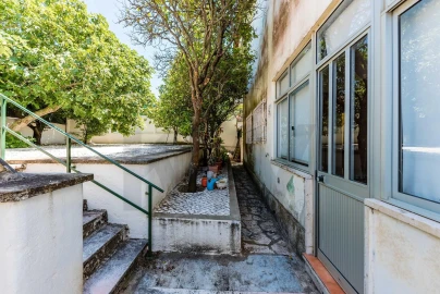 Moradia T5 para Venda em Carcavelos e Parede