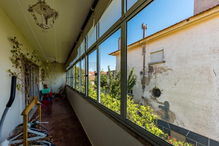 Moradia T5 para Venda em Carcavelos e Parede Foto 40
