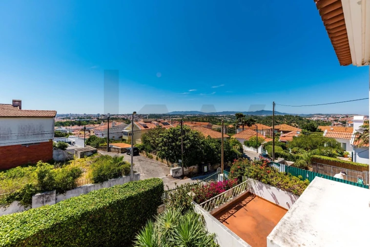 Moradia T5 para Venda em Carcavelos e Parede Foto 37
