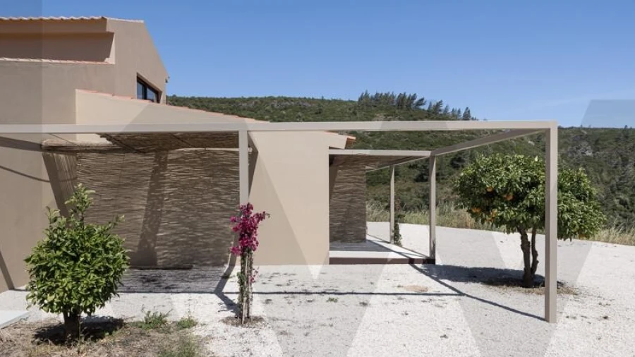 Moradia T5 para Arrendamento em Sesimbra (Castelo)