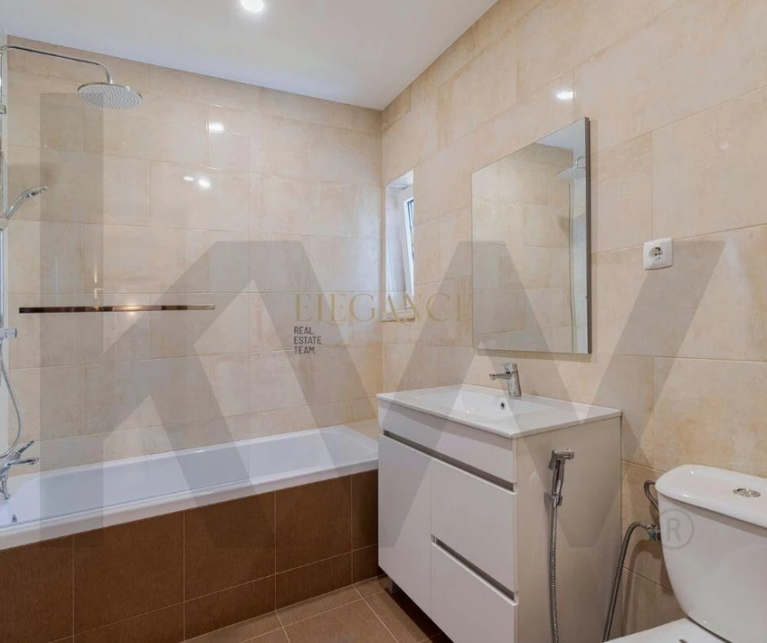 Apartamento T3 para Venda em Carcavelos e Parede Foto 29