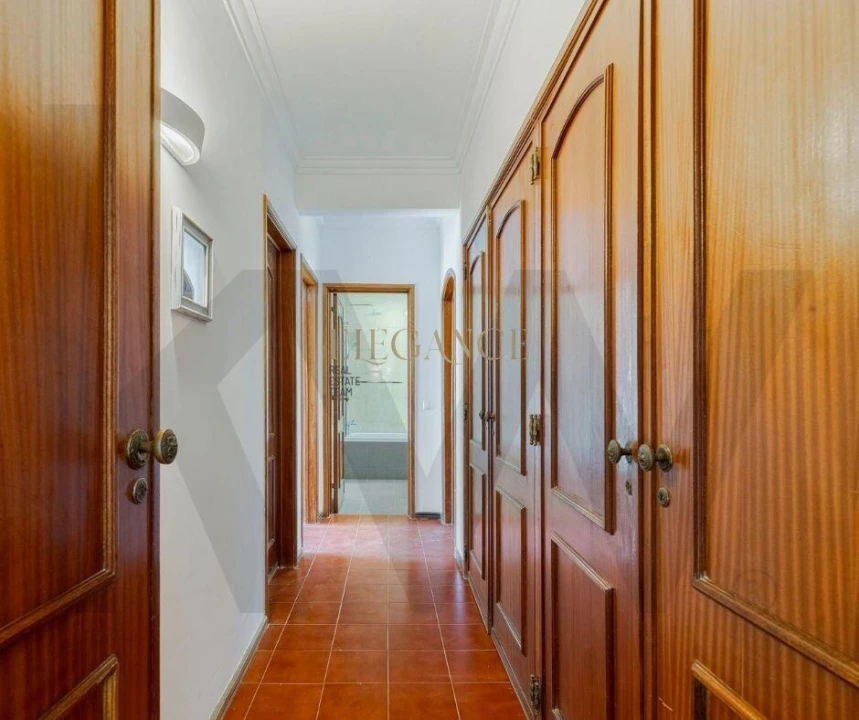 Apartamento T3 para Venda em Carcavelos e Parede Foto 17