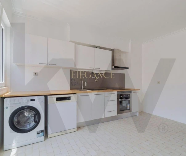 Apartamento T3 para Venda em Carcavelos e Parede Foto 14