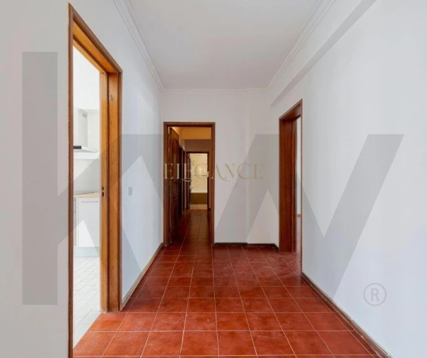 Apartamento T3 para Venda em Carcavelos e Parede Foto 6