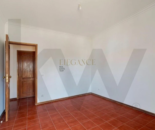 Apartamento T3 para Venda em Carcavelos e Parede Foto 28