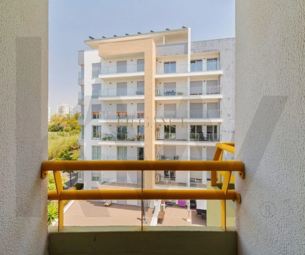 Apartamento T3 para Venda em Carcavelos e Parede Foto 24