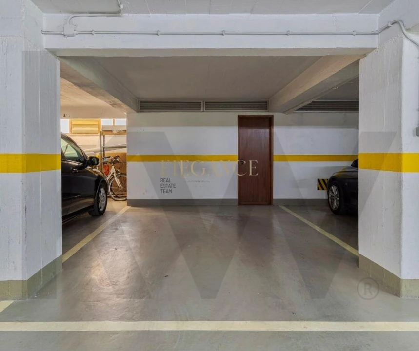 Apartamento T3 para Venda em Carcavelos e Parede Foto 30