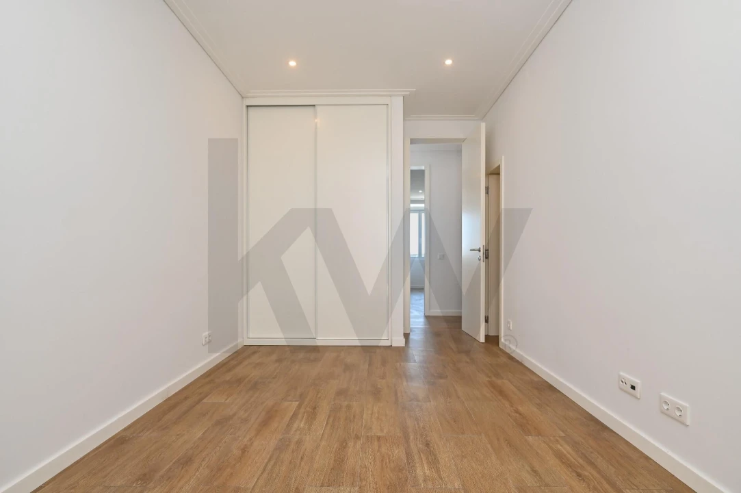Apartamento T3 para Arrendamento em Oeiras e São Julião da Barra, Paço de Arcos e Caxias Foto 10