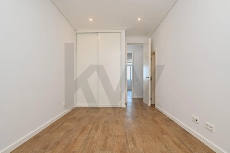 Apartamento T3 para Arrendamento em Oeiras e São Julião da Barra, Paço de Arcos e Caxias Foto 10