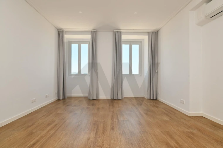 Apartamento T3 para Arrendamento em Oeiras e São Julião da Barra, Paço de Arcos e Caxias Foto 4