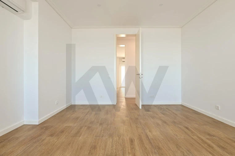 Apartamento T3 para Arrendamento em Oeiras e São Julião da Barra, Paço de Arcos e Caxias Foto 13