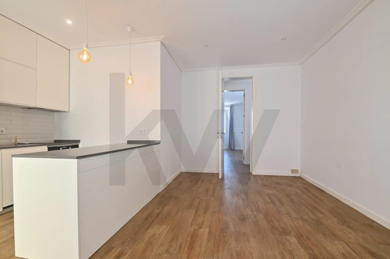 Apartamento T3 para Arrendamento em Oeiras e São Julião da Barra, Paço de Arcos e Caxias Foto 2
