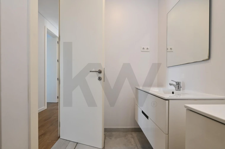 Apartamento T3 para Arrendamento em Oeiras e São Julião da Barra, Paço de Arcos e Caxias Foto 18