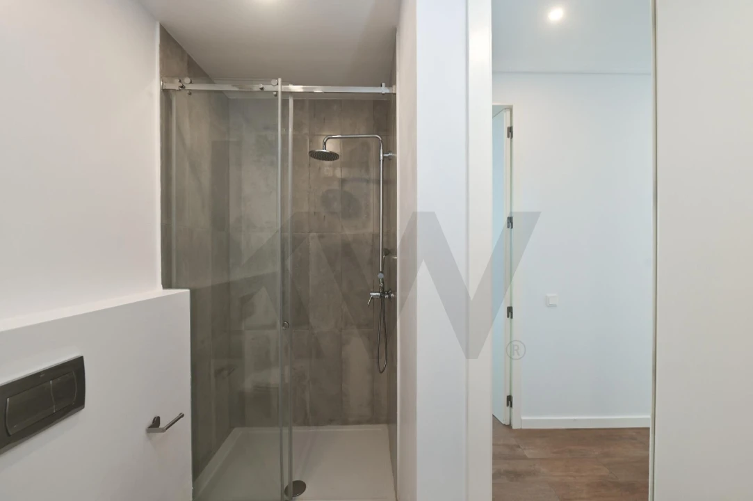 Apartamento T3 para Arrendamento em Oeiras e São Julião da Barra, Paço de Arcos e Caxias Foto 17