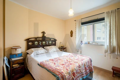 Apartamento T3 para Venda em Beato