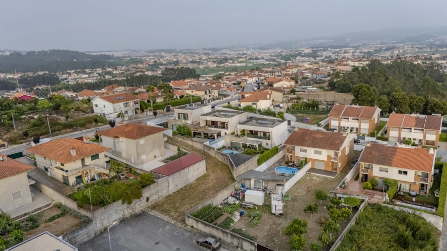 Moradia T3 para Venda em Ribeirão Foto 20