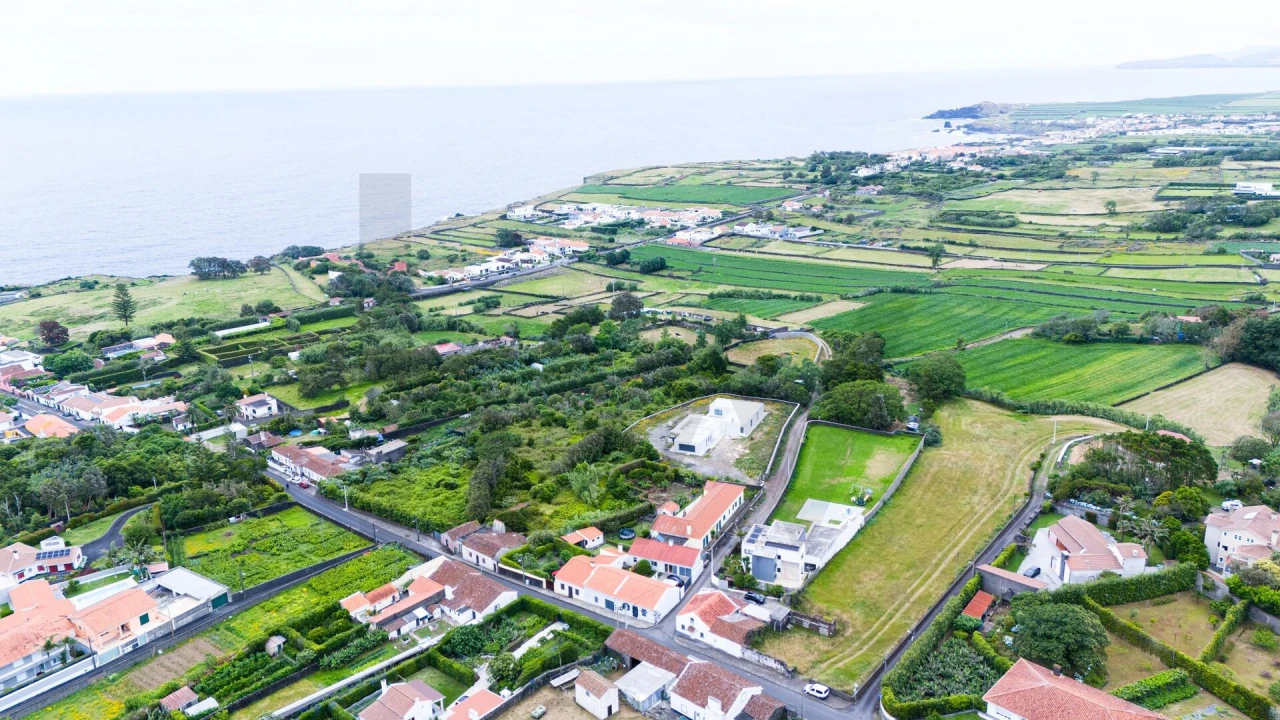 Moradia T2 para Venda em São Vicente Ferreira Foto 4