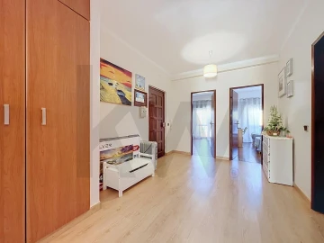 Apartamento T2 para Venda em Romeira e Várzea