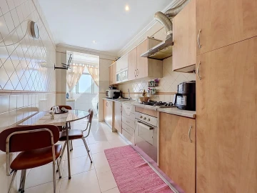 Apartamento T2 para Venda em Romeira e Várzea
