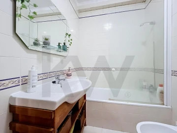 Apartamento T2 para Venda em Romeira e Várzea