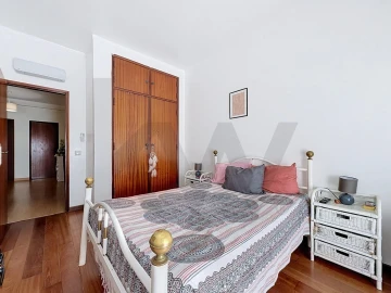 Apartamento T2 para Venda em Romeira e Várzea