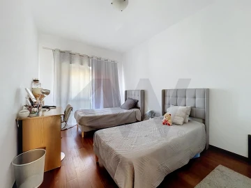 Apartamento T2 para Venda em Romeira e Várzea