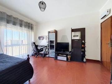 Apartamento T2 para Venda em Romeira e Várzea
