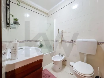 Apartamento T2 para Venda em Romeira e Várzea