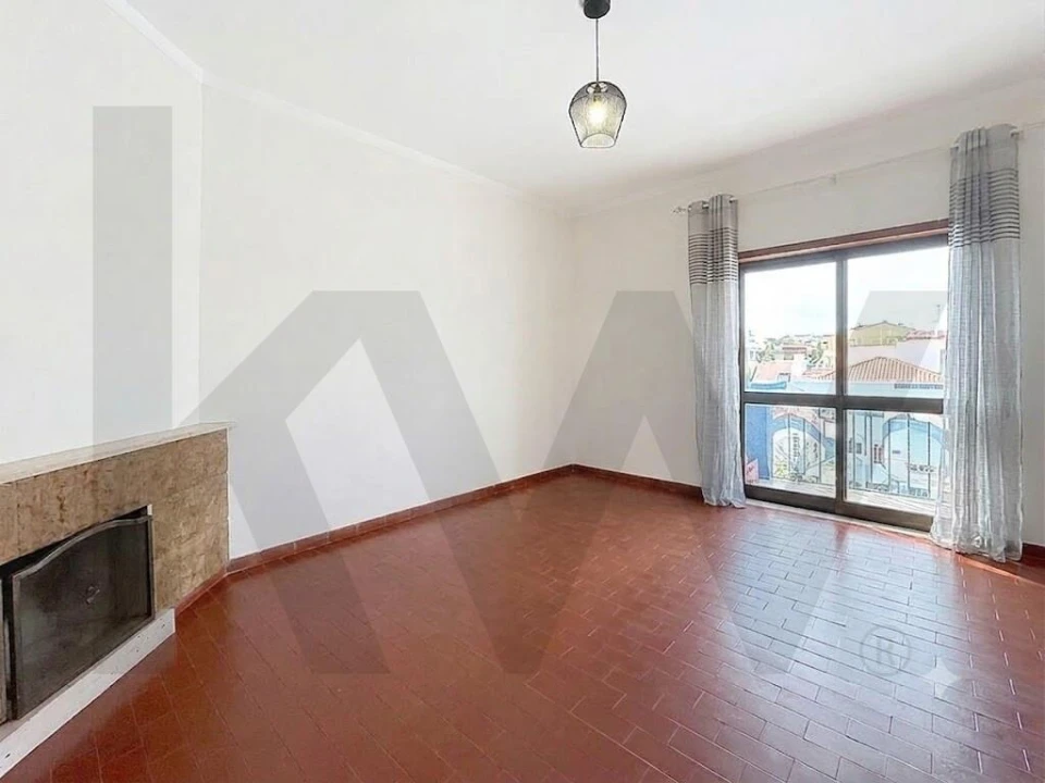 Apartamento T2 para Venda em Romeira e Várzea Foto 4