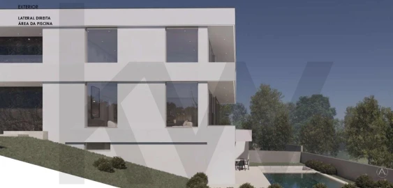 Moradia T4 para Venda em São João das Lampas e Terrugem