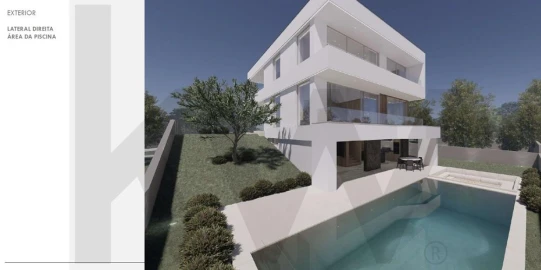 Moradia T4 para Venda em São João das Lampas e Terrugem
