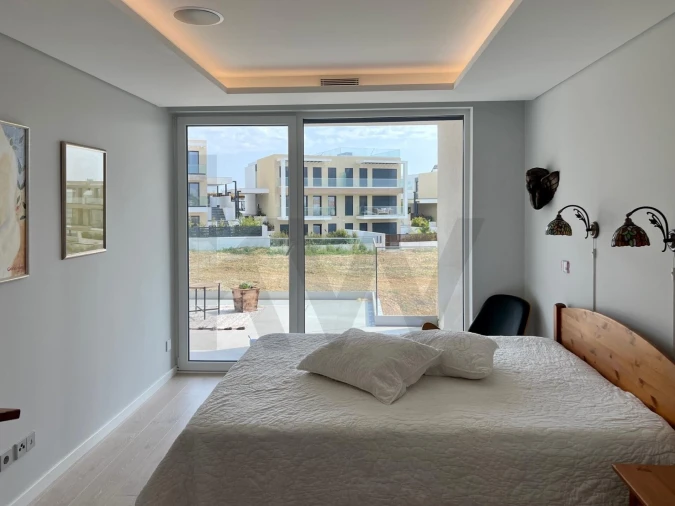 Moradia T4 para Venda em Carvoeira Foto 15