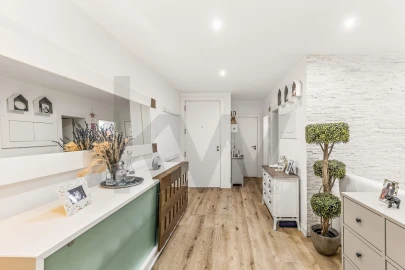 Apartamento T2 para Venda em Campolide