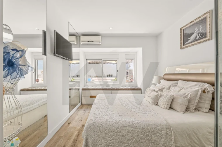 Apartamento T2 para Venda em Campolide Foto 13