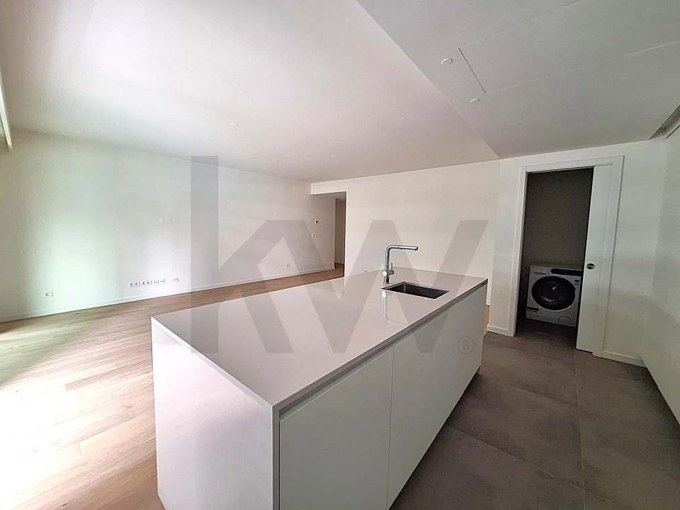 Apartamento T3 para Venda em Avenidas Novas Foto 4
