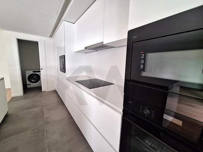 Apartamento T3 para Venda em Avenidas Novas Foto 5