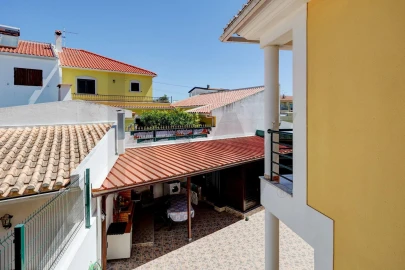 Moradia T5 para Venda em São Domingos de Rana