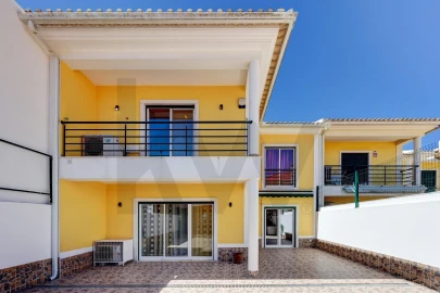 Moradia T5 para Venda em São Domingos de Rana