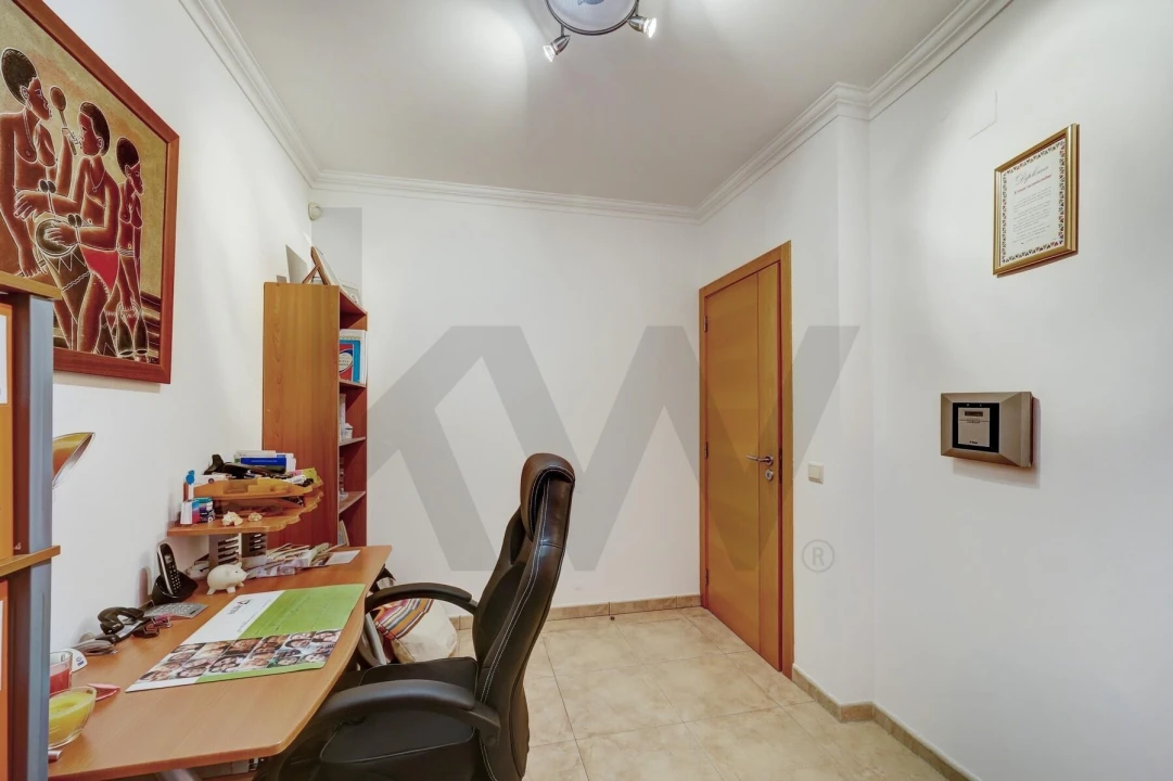 Moradia T5 para Venda em São Domingos de Rana Foto 12