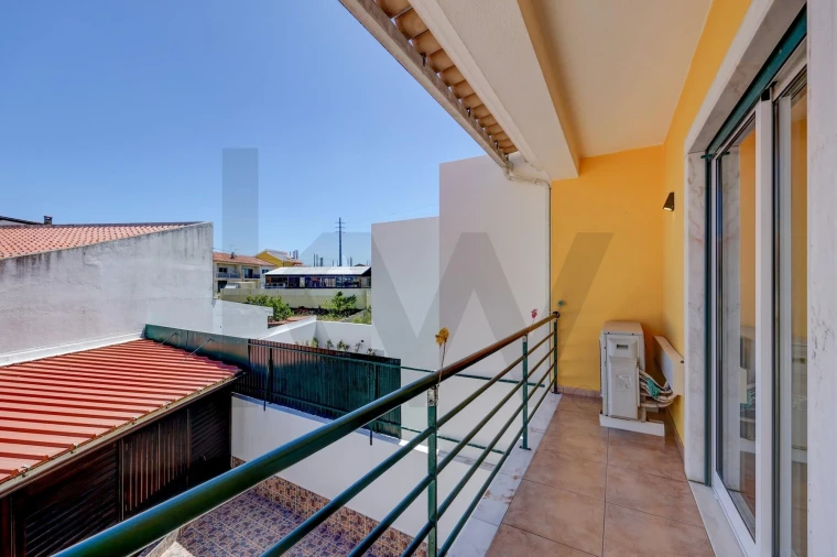 Moradia T5 para Venda em São Domingos de Rana Foto 41