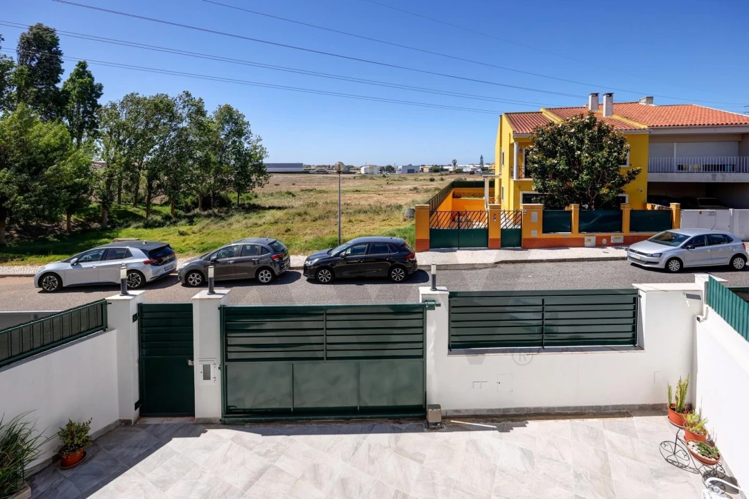 Moradia T5 para Venda em São Domingos de Rana Foto 33