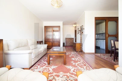 Apartamento T3 para Venda em Oeiras e São Julião da Barra, Paço de Arcos e Caxias