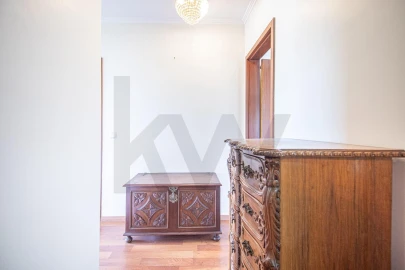 Apartamento T3 para Venda em Oeiras e São Julião da Barra, Paço de Arcos e Caxias